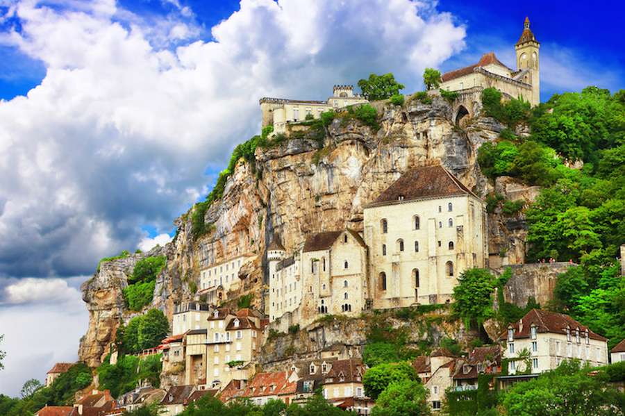 10 cities built on cliffs