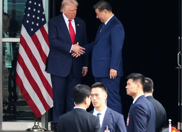 為何普丁和習近平迷戀與川普合影