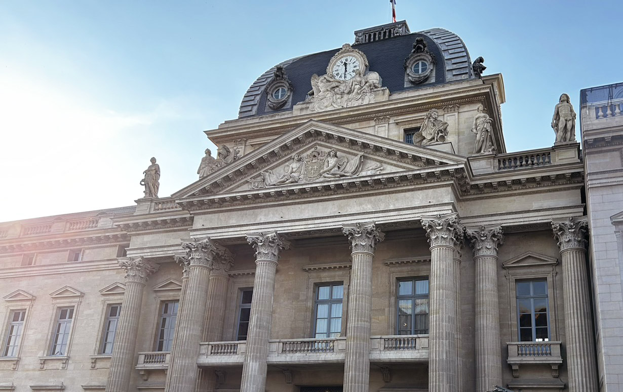 Ancient buildings in Paris -- government departments