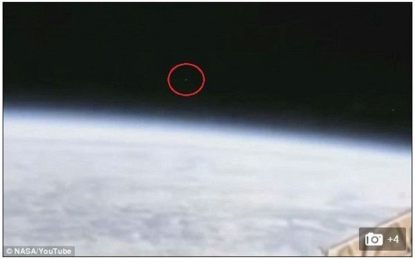 不能說的秘密？NASA拍到UFO竟中斷直播？