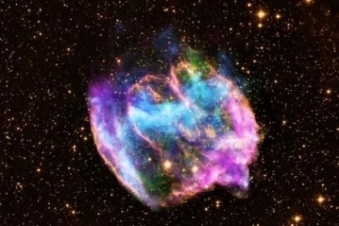 宇宙星辰间的惊艳瞬间（组图）