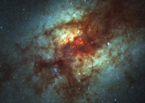 宇宙中50星系发出异常红外线辐射（图）