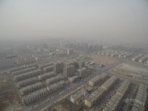 航拍阴霾中的北京（组图）