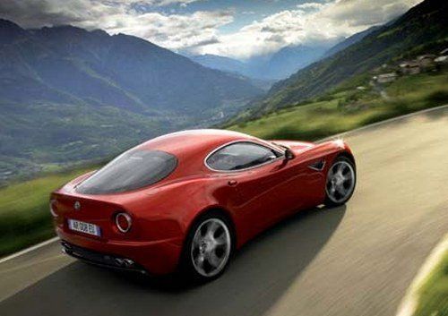 羽量级 Alfa Romeo 4C(组图)
