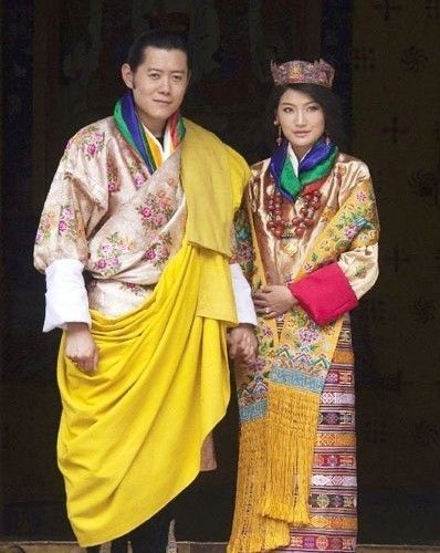 亚洲王妃美貌各有拼比