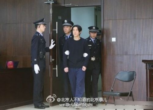 房祖名涉毒被判刑6个月+罚金2000元(组图)