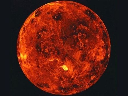 金星曾有液態海洋 但不是水