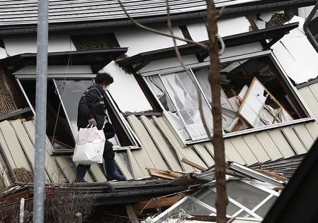 日长野6.7级强震增至57伤 滑雪胜地重灾(组图)