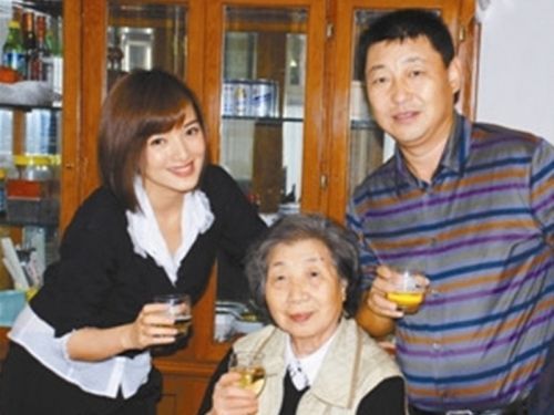 习近平之弟再提张澜澜 (组图)