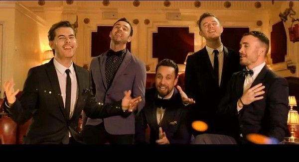 老歌新唱《Can't Take My Eyes Off Of You》- by The Overtones