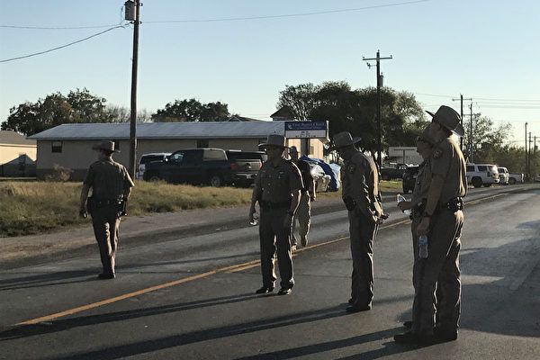 德州教會槍擊    26死
