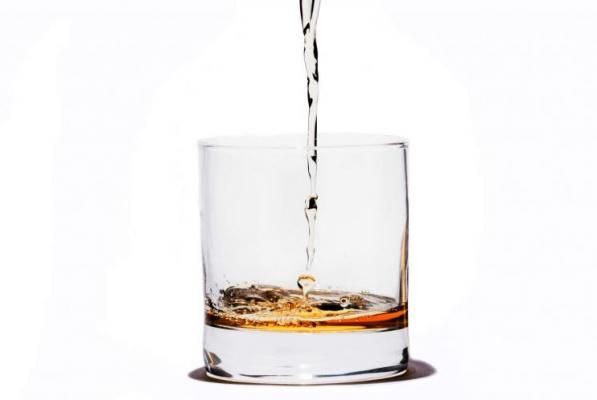 為什麼威士忌加水更好喝