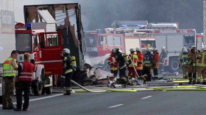 德國交通事故  17人死亡