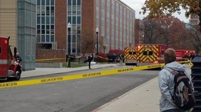 俄亥俄州立大學傳槍擊  狂徒遭擊斃