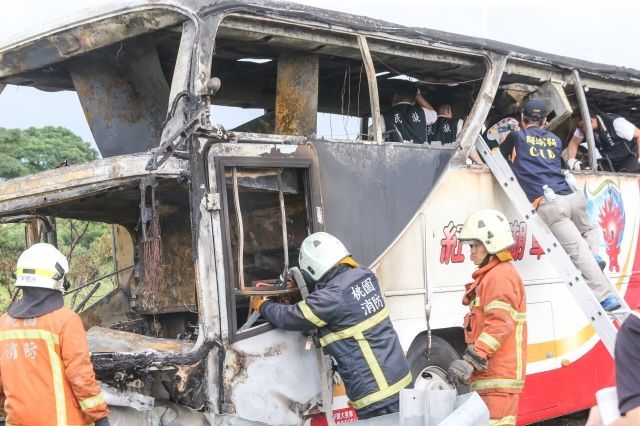 遊覽車火燒車意外，車上26人全數罹難
