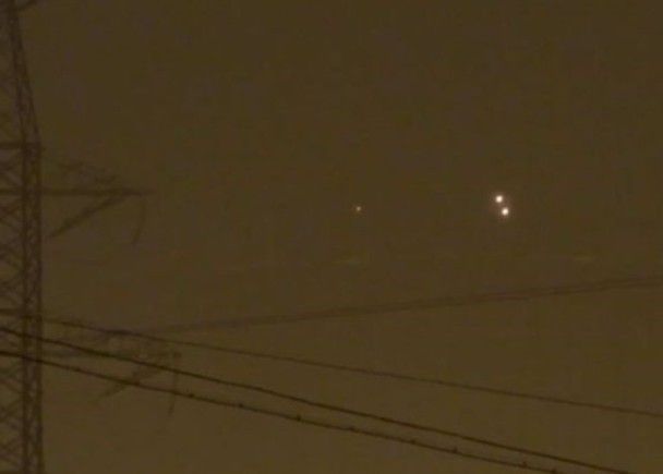 俄4發光球體列幾何圖案 專家：真UFO