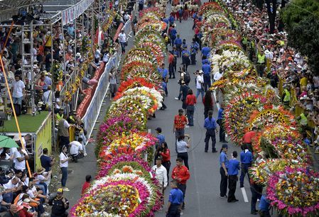 哥倫比亞鮮花節 百花飄香繽纷熱鬧（組圖）