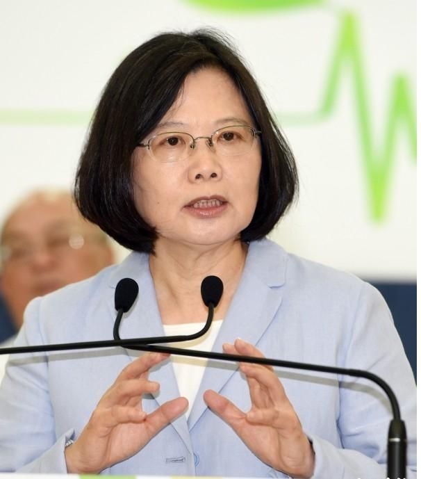 接馬英九的爛攤子 胡勝正：小英準備好了！