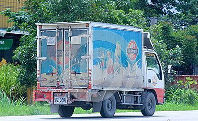 伊斯兰国自杀货车爆炸巴格达76死200多人伤