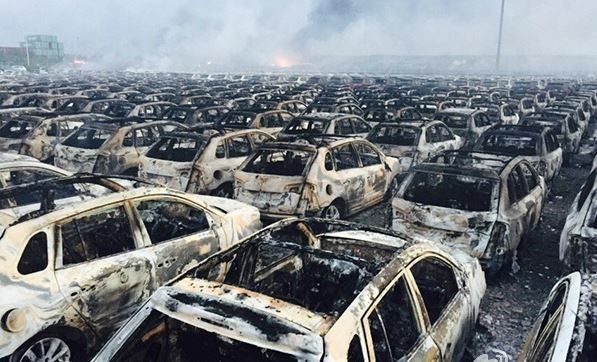 天津大爆炸 雷諾汽車千輛遭燒毀（組圖）（視頻）