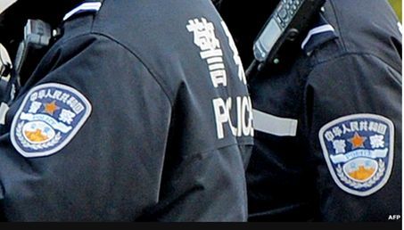 50多名维权律师2天内同时被捕 中国公权力黑帮化